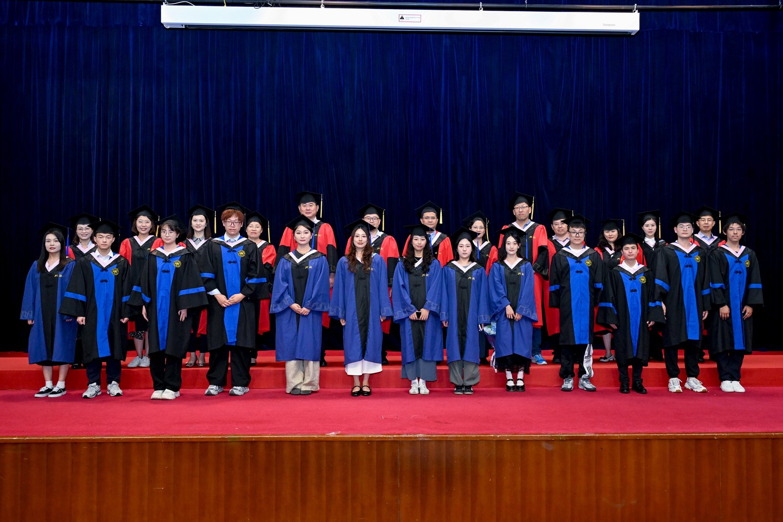 再建新功