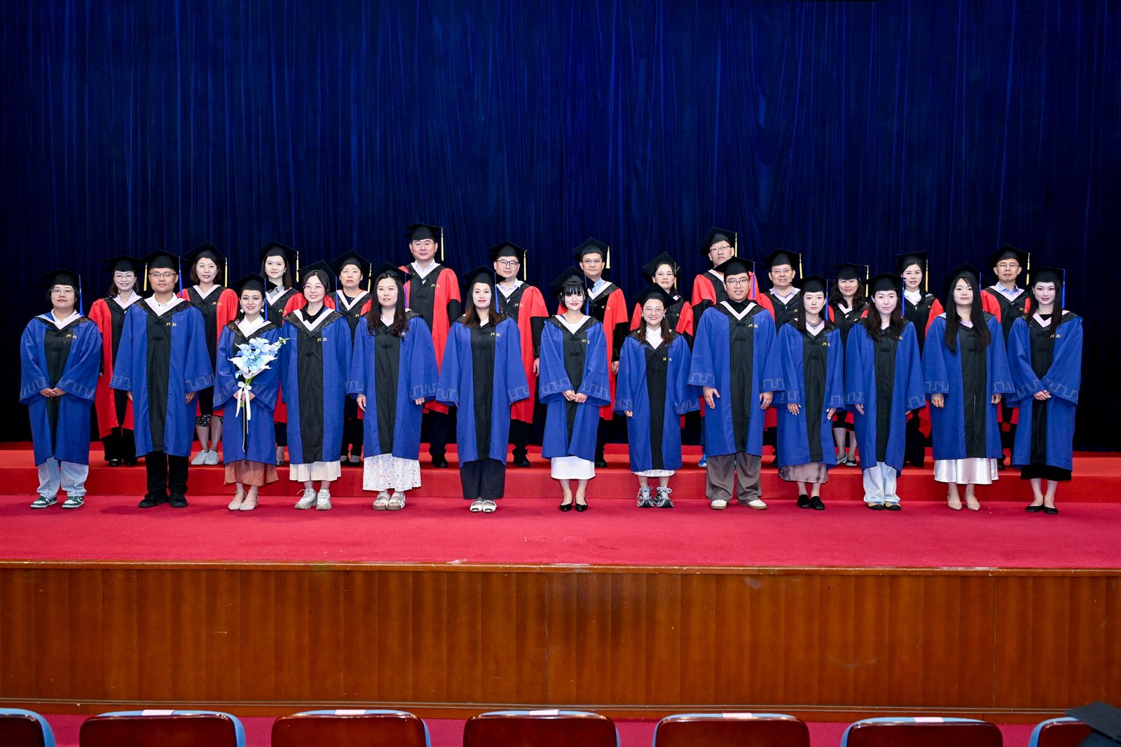 学院院长蔡劲松
